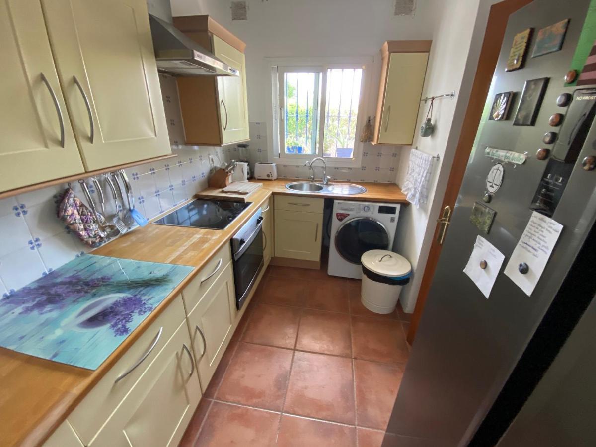 Charming 1 Bedroom With Shared Kitchen Next To Puerto Banus Apartment *